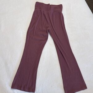 Wild fable maroon ribbed flare sweat pants like new condition size M